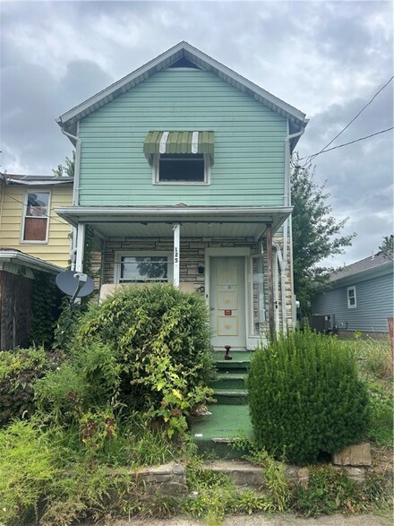 125 Walnut St, Uniontown, PA 15401