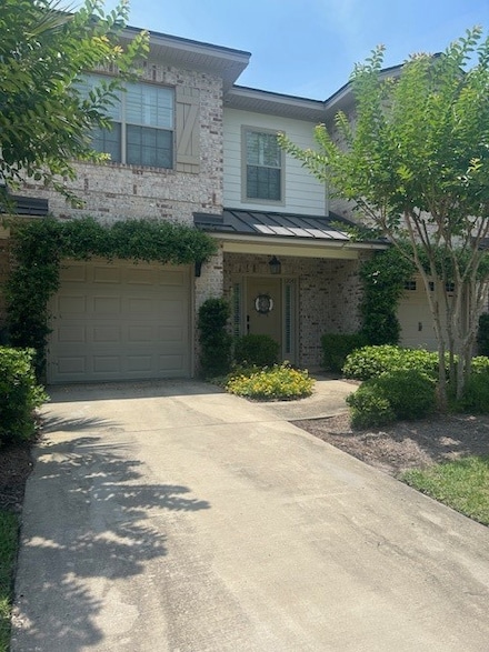 1204 Reserve Ln, Saint Simons Island, GA 31522