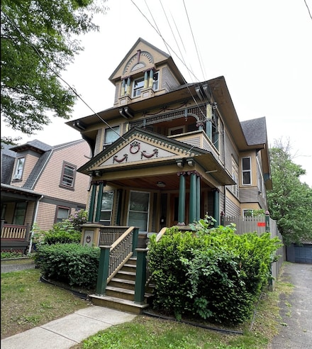 868 Elm St, New Haven, CT 06511