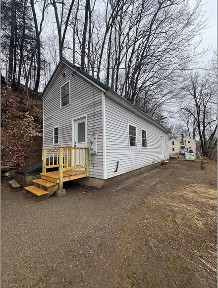 23 Thunder Rd, Franklin, NH 03235