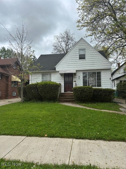 5055 Thomas St, Maple Heights, OH 44137