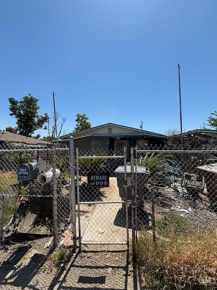 2223 Steele Ave, Bakersfield, CA 93307