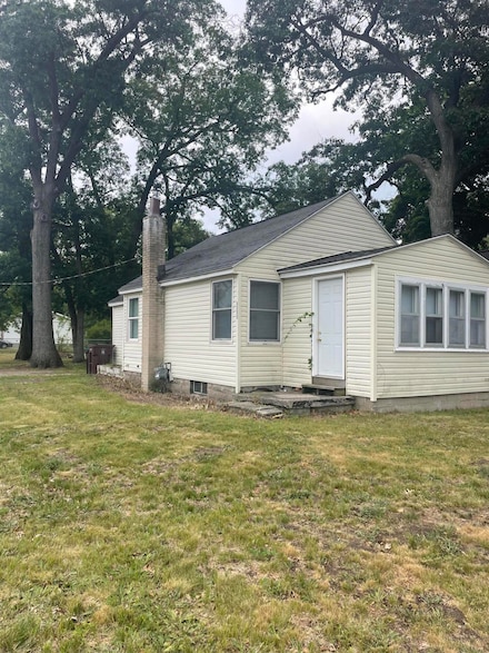 1111 S Quarterline Rd, Muskegon, MI 49442