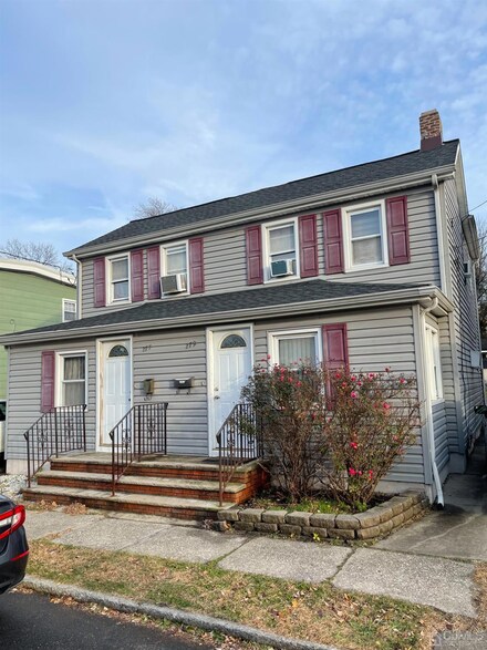 279 Conover St, South Amboy, NJ 08879