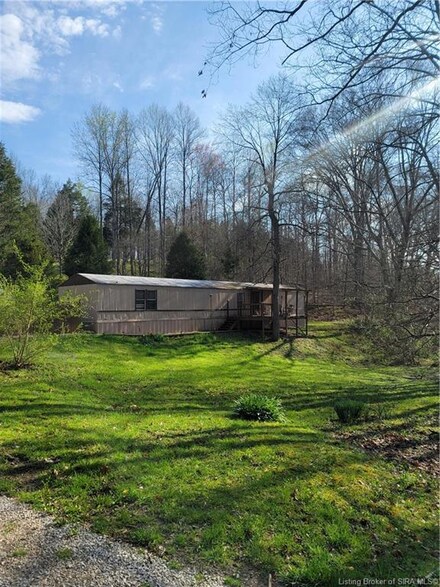 6638 E Hogtown Rd, Marengo, IN 47140