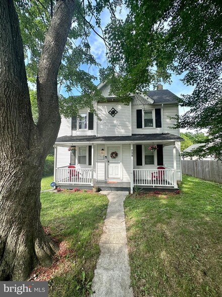 239 Sharon Ave, Darby, PA 19023