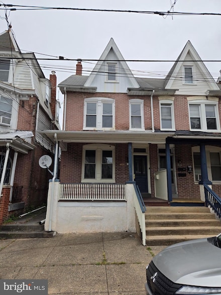 21 E 2nd St, Pottstown, PA 19464