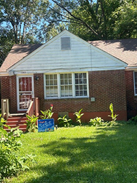 1383 Quinby Dr, Memphis, TN 38127