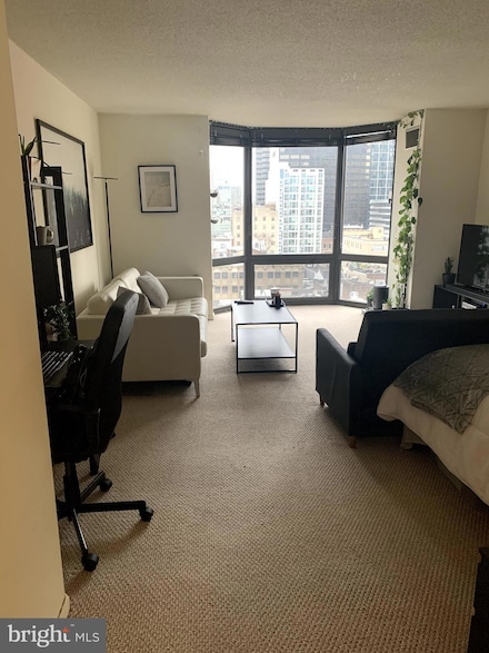 2020 Walnut St Unit 10G, Philadelphia, PA 19103