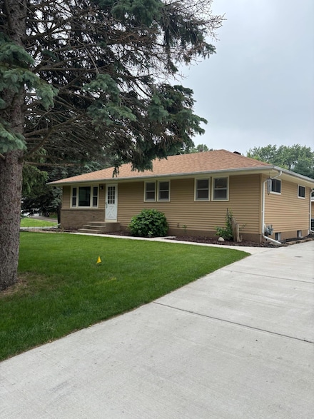 14645 Chianti Ave W, Rosemount, MN 55068