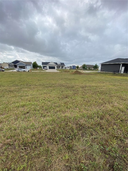 360 Linden St, Alburnett, IA 52202