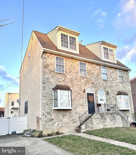 1915 Sycamore St, Wilmington, DE 19805