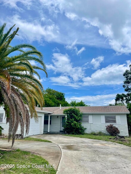 420 Newfound Harbor Dr, Merritt Island, FL 32952