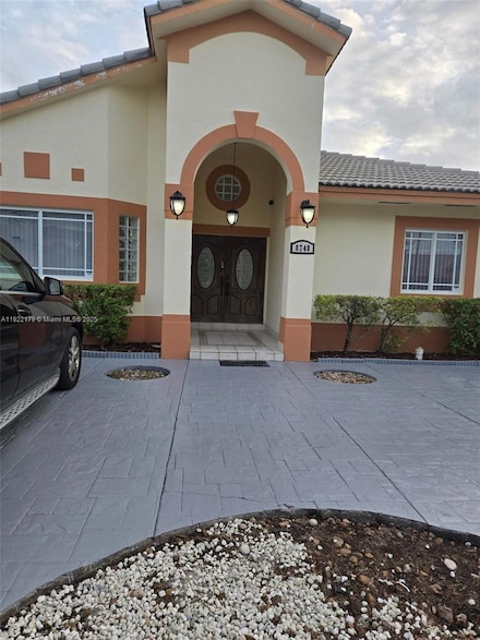 8740 NW 142nd St, Hialeah, FL 33018