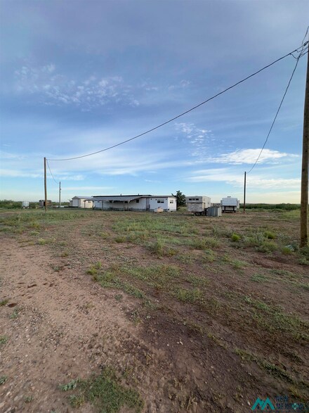94 Gladys Rd, Hagerman, NM 88232