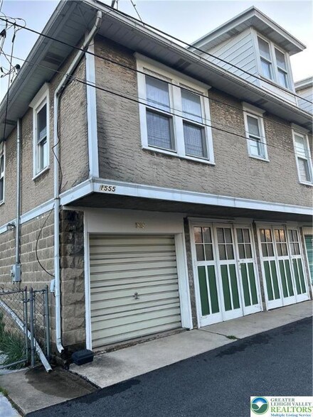 1555 Washington Ave Unit Rear, Northampton, PA 18067