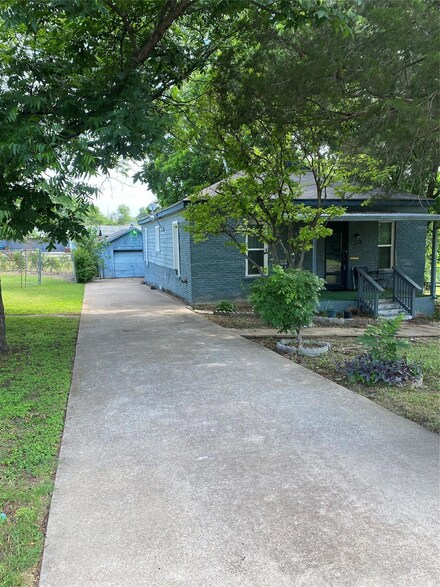 5228 Humbert Ave, Fort Worth, TX 76107