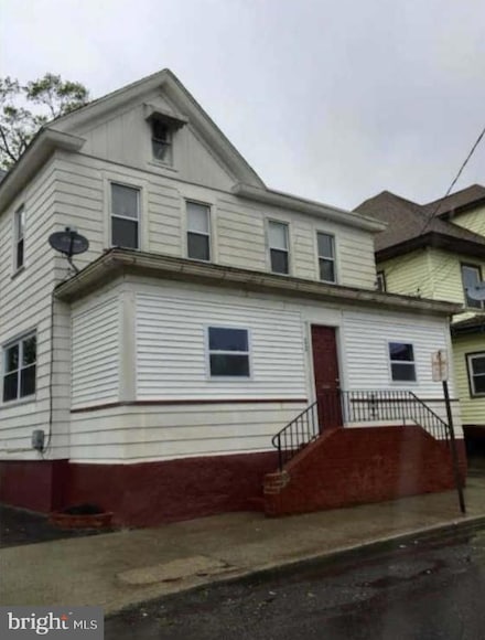 11 W Washington St, Paulsboro, NJ 08066