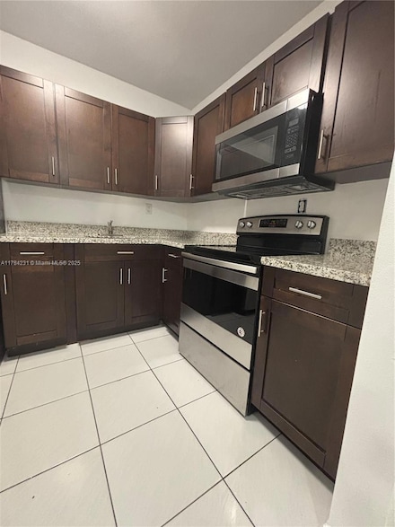 140 Royal Palm Rd Unit 103, Hialeah, FL 33016