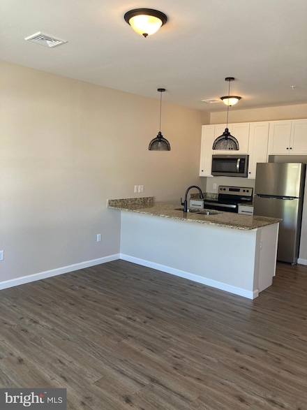 376 E Main St, New Holland, PA 17557