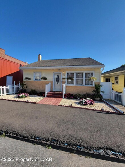 538 E Diamond Ave, Hazleton, PA 18201