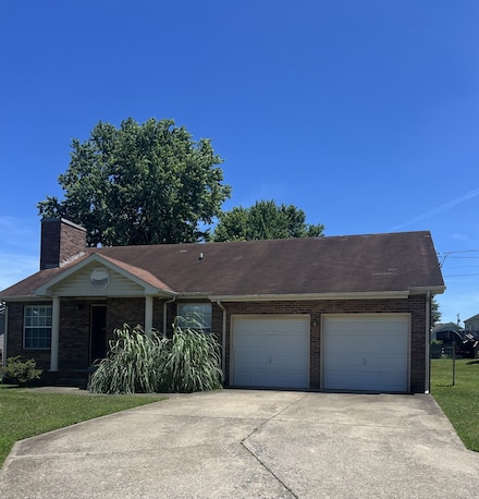 221 Short St, Clarksville, TN 37042