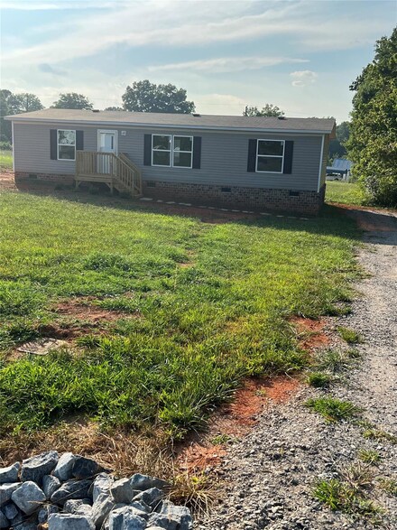 137 Calhoun Rd Unit 3, Stony Point, NC 28678