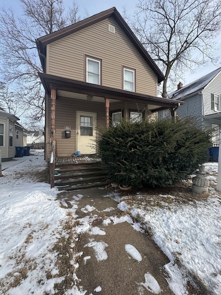 619 Chestnut St, Waukegan, IL 60085