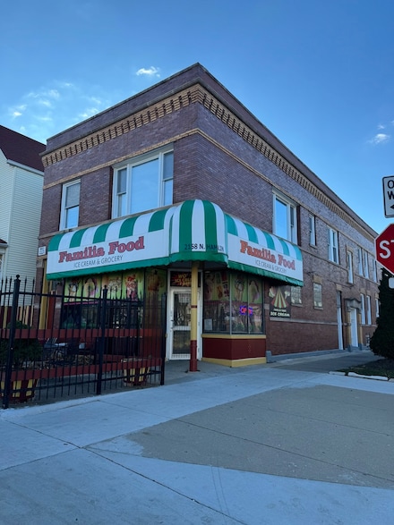 2158 N Hamlin Ave Unit 2F, Chicago, IL 60647