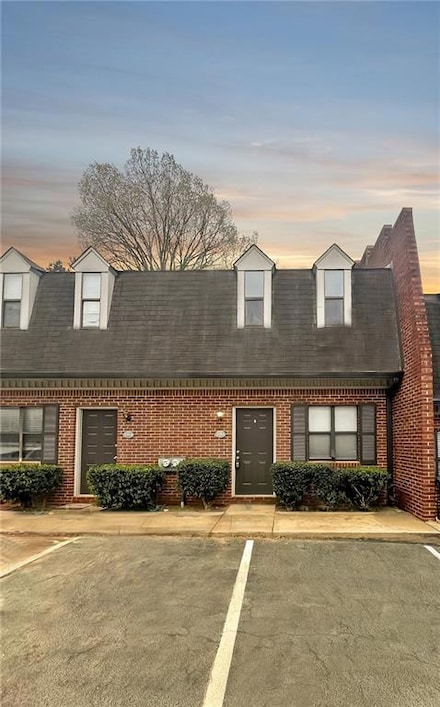 5016 Top Cat Ct, Sugar Hill, GA 30518
