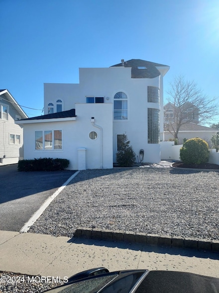 1322 Ocean Ave, Point Pleasant Beach, NJ 08742