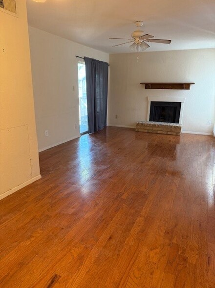 18511 Egret Bay Blvd Unit 602, Houston, TX 77058