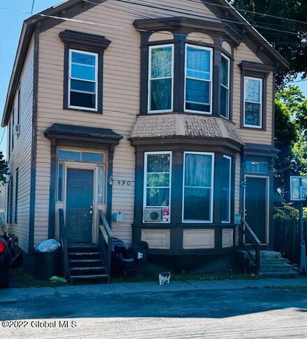 490 E Park Place, Troy, NY 12182
