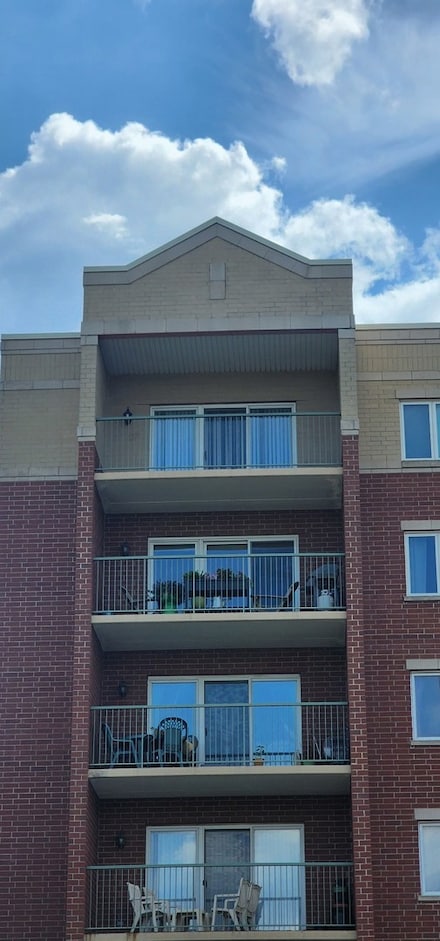 7400 Lincoln Ave Unit 603, Skokie, IL 60076
