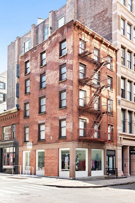 128 Wooster St, New York, NY 10012