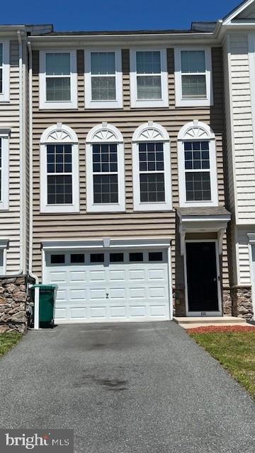660 Courtly Rd, Townsend, DE 19734