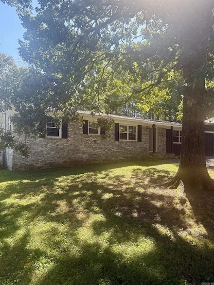 2806 Hurricane Lake Rd, Bryant, AR 72019