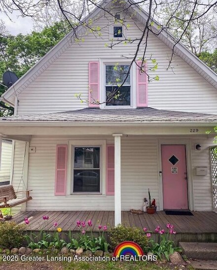 229 N Fairview Ave, Lansing, MI 48912
