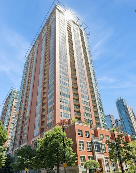 415 E North Water St Unit W806, Chicago, IL 60611