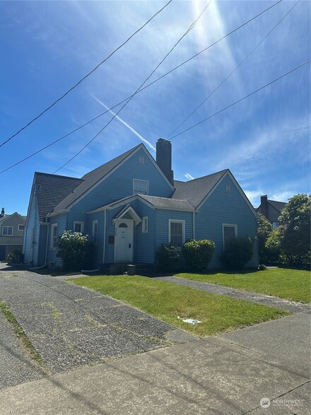 409 W 5th St, Aberdeen, WA 98520
