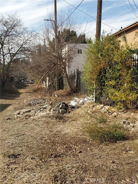 5925 Hayes Ave, Los Angeles, CA 90042
