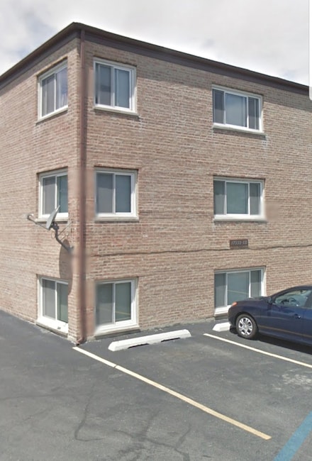 17550 71st Ct Unit 6, Tinley Park, IL 60477