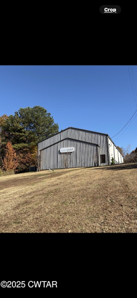 1858 Campbell St, Jackson, TN 38305