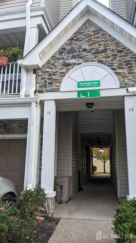 11 Newburgh Dr, Edison, NJ 08820