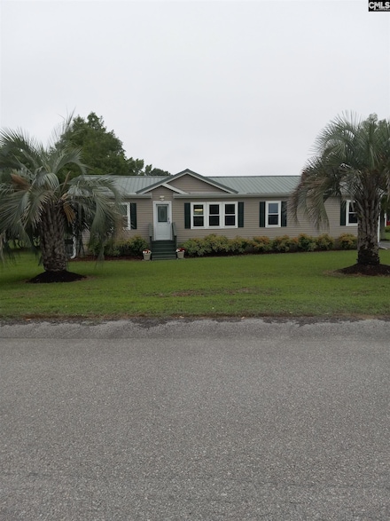 126 Meredith Dr, Eutawville, SC 29048