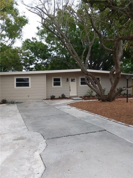 1225 Lynn Ave, Clearwater, FL 33755