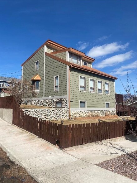 1245 W Porphyry St, Butte, MT 59701