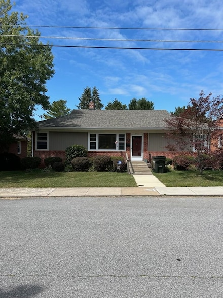 1032 Selma Blvd, Staunton, VA 24401