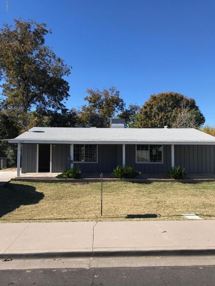 214 S Olive, Mesa, AZ 85204