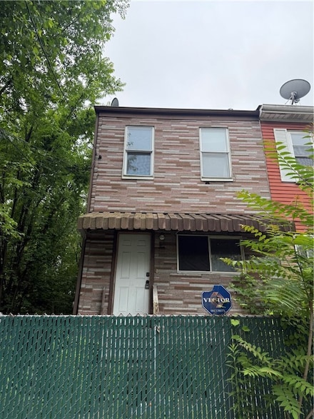 10 Courtright St, Pittsburgh, PA 15212